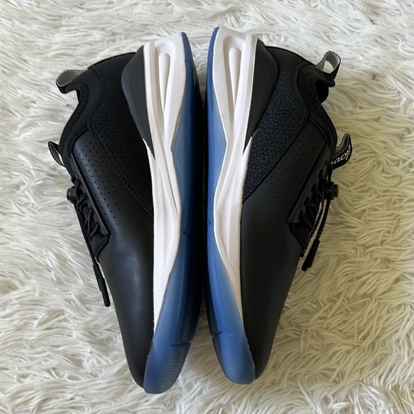 CLOVE WOMEN'S/MEN’S CLASSIC
NIGHT SHIFT SNEAKERS SIZE W-9.5 M-8 - Picture 4 of 9